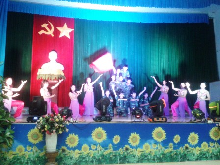 121283a4994d1faf7ed310954a354d72VAN NGHE.jpg